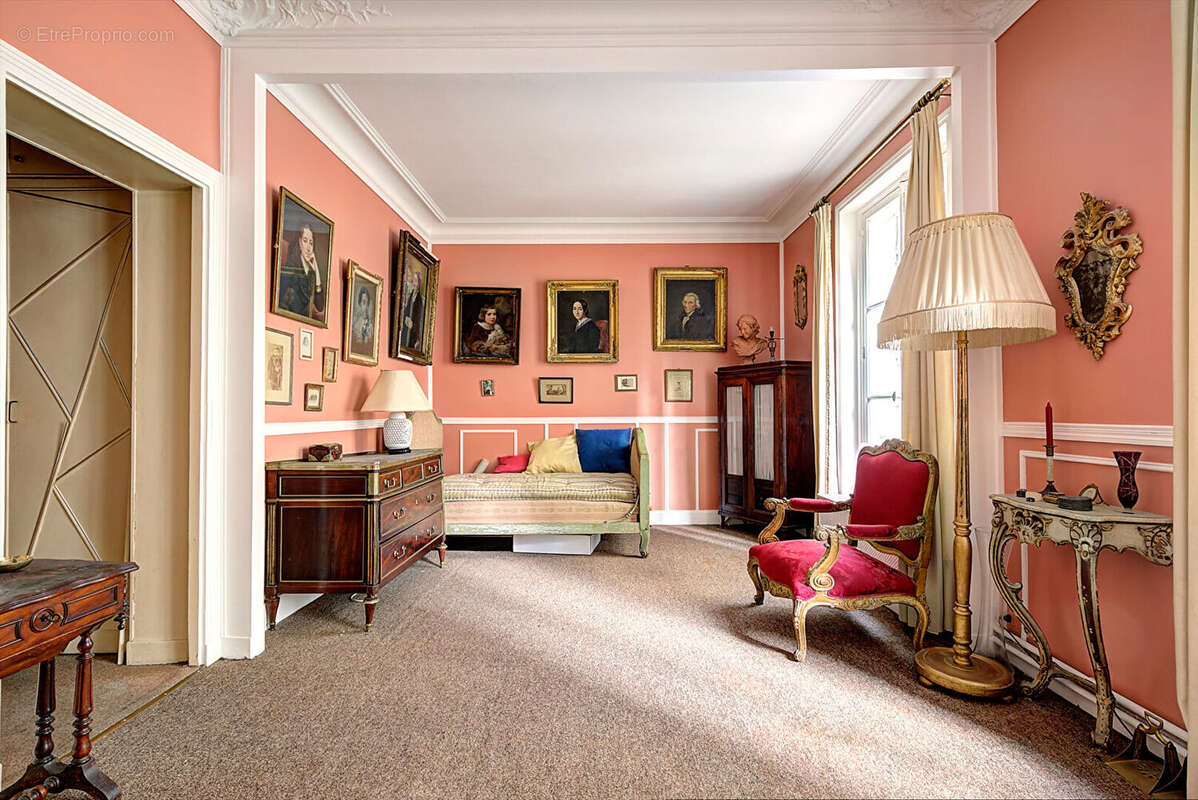 Appartement à PARIS-18E