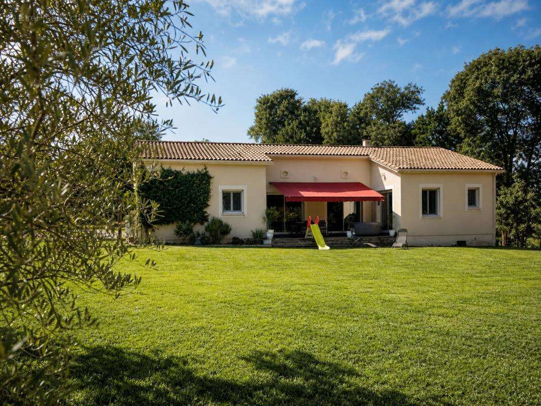Maison de 6 pièces de 176 m² à Baleyssagues - photo 14