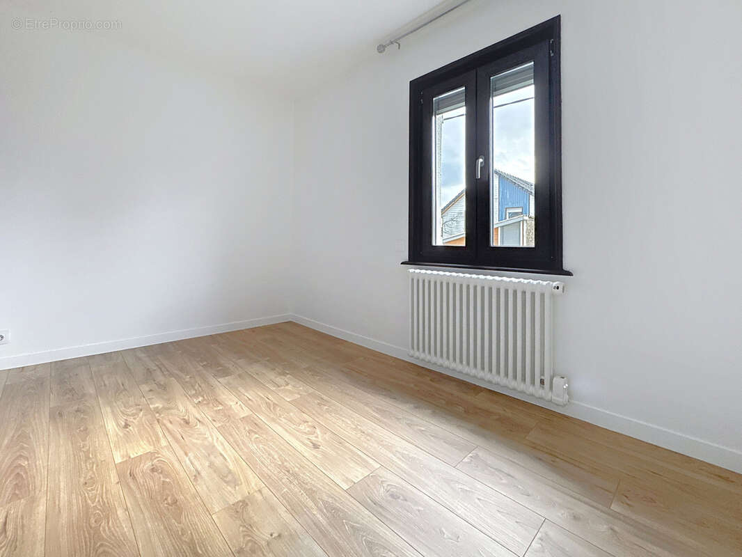 Maison à FRANQUEVILLE-SAINT-PIERRE