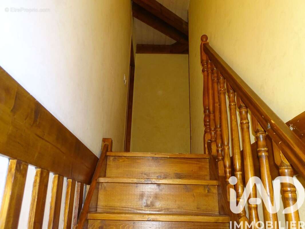 Photo 8 - Appartement à SAINT-ETIENNE-DE-CUINES