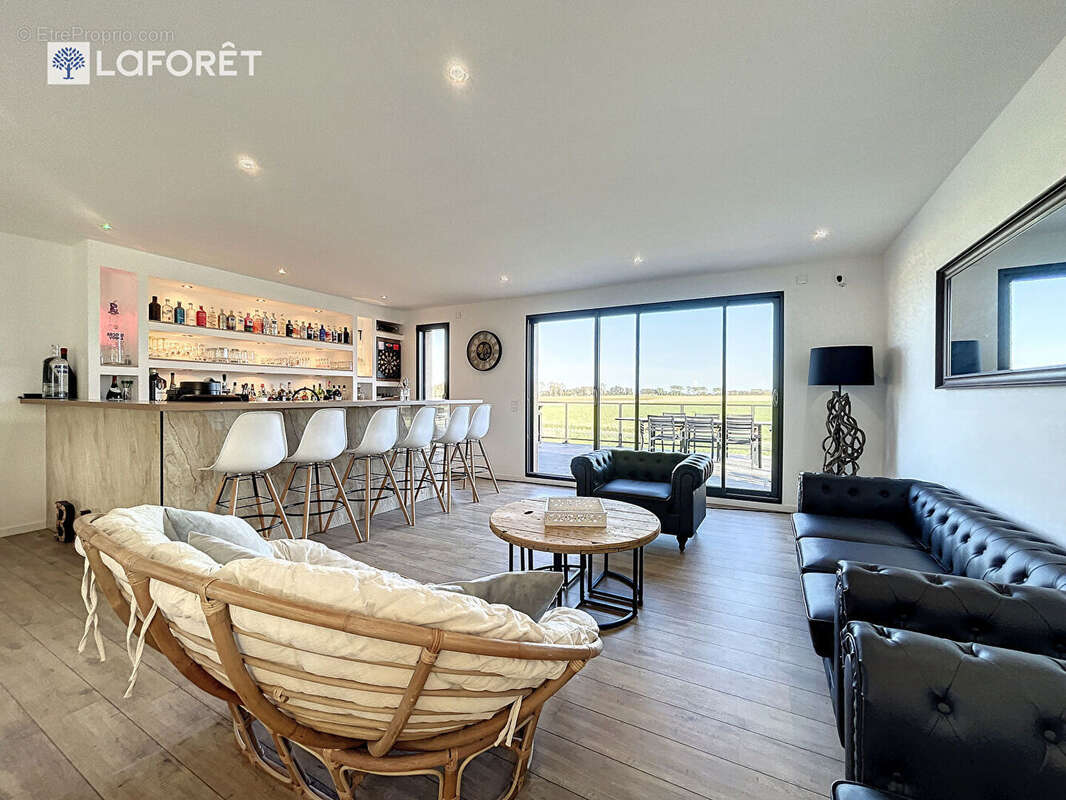 Maison contemporaine - TERRES DE CAUX - 365 m² - photo 11
