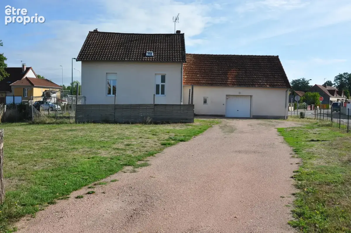 Belle longère de construction traditionnelle, avec 2 chambres (possibilité 3), terrain de 892 m2, proche centr - photo 16