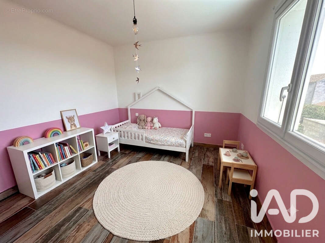 Maison 147 m² à Rodilhan  - photo 6