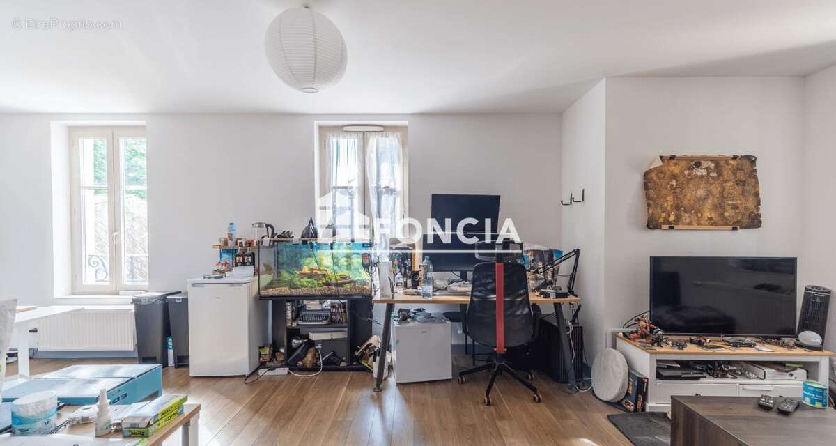 Quartier Nouveau Bassin/T3 vendu avec locataire en place - photo 2