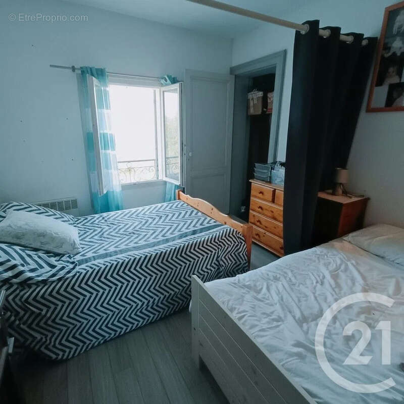 Maison à PRIGNAC-ET-MARCAMPS