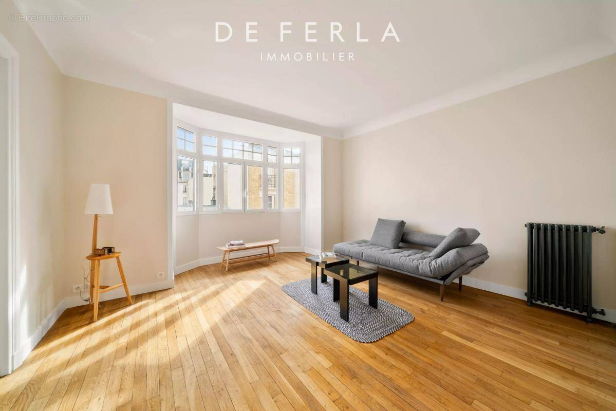 Appartement à PARIS-15E