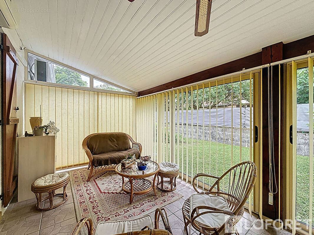 Maison à CARBON-BLANC