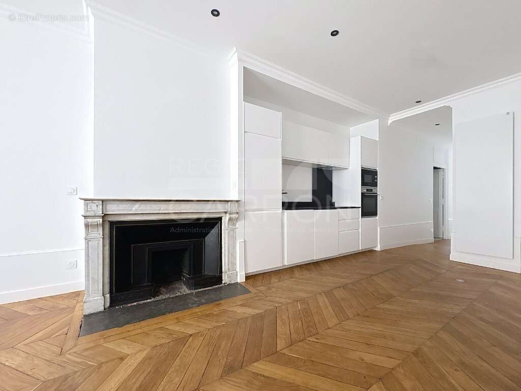 Appartement à LYON-1E