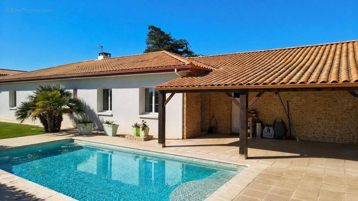 Photo 1 - Maison à TALMONT-SAINT-HILAIRE
