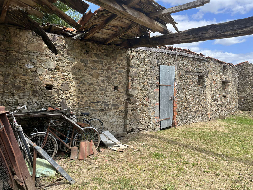 Maison à LES HERBIERS