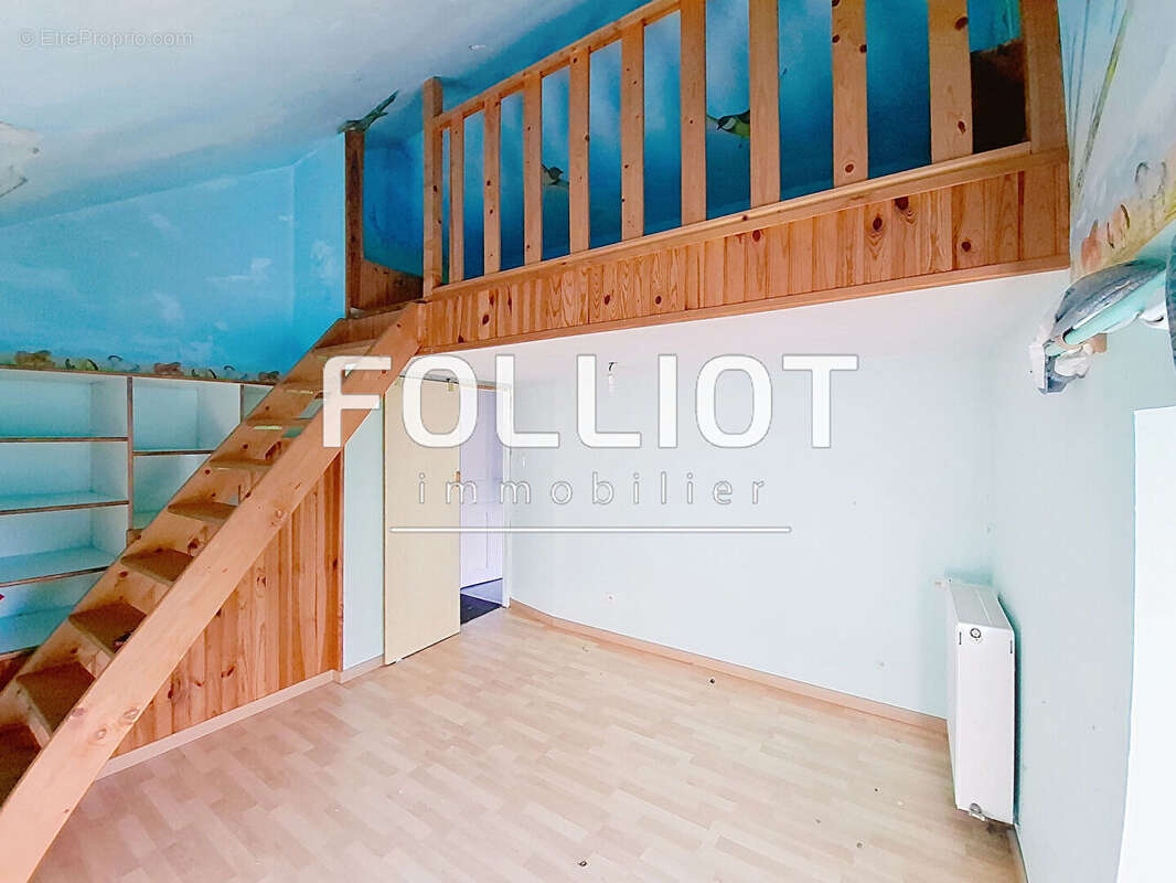 Appartement à MONTMARTIN-SUR-MER