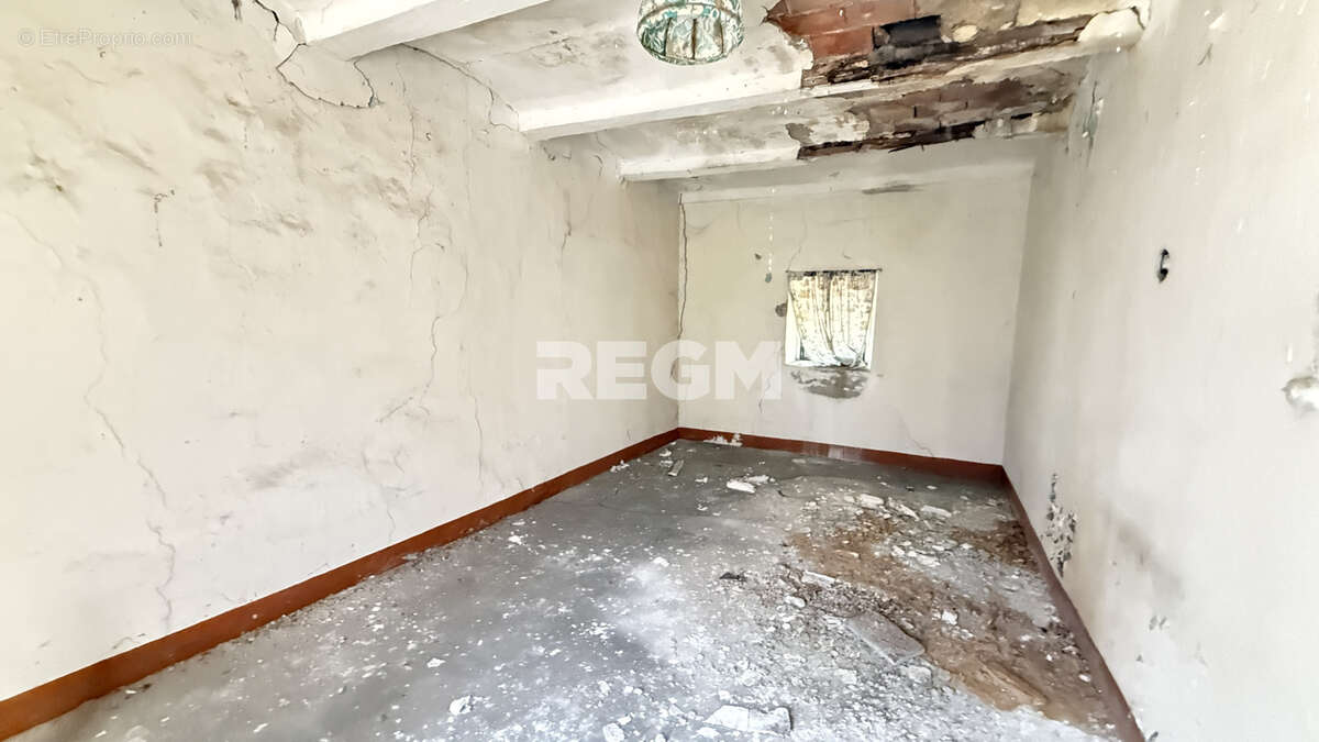 Maison 105 M2 avec mazets sur parcelle de 6000 M2 - photo 56