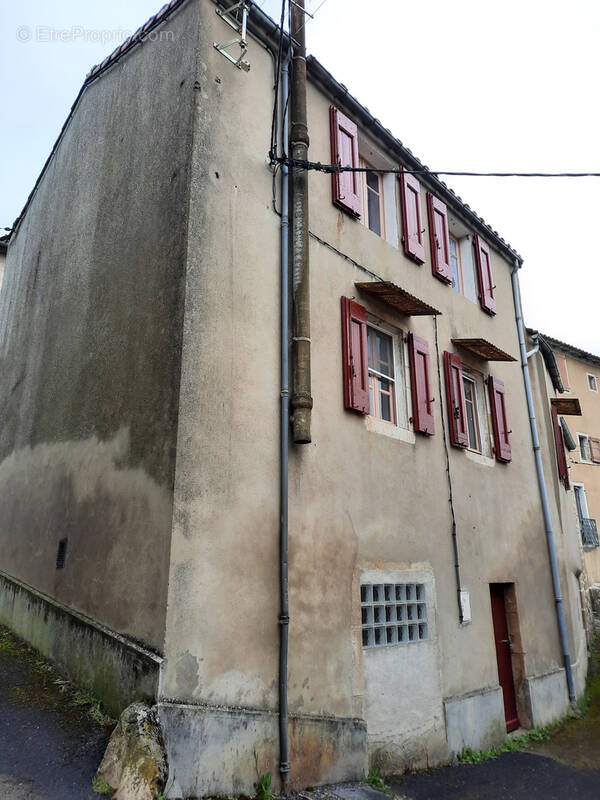 Maison à LAPANOUSE-DE-CERNON
