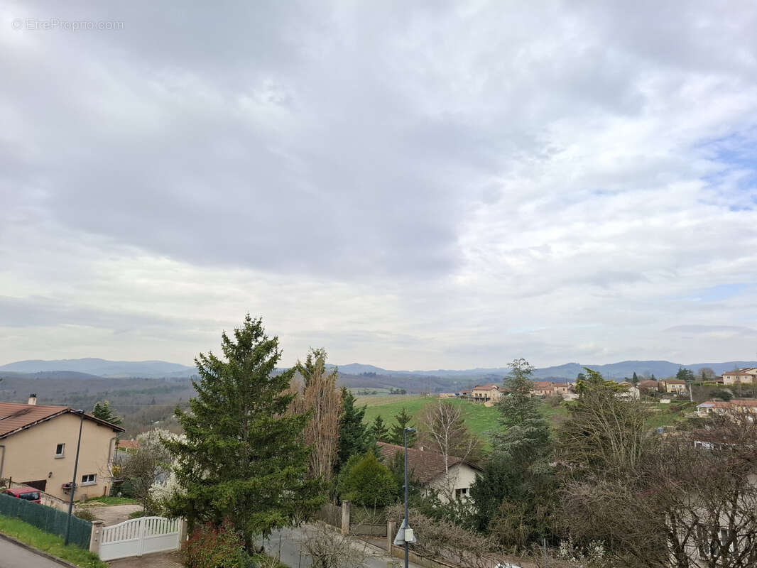 Appartement à OINGT
