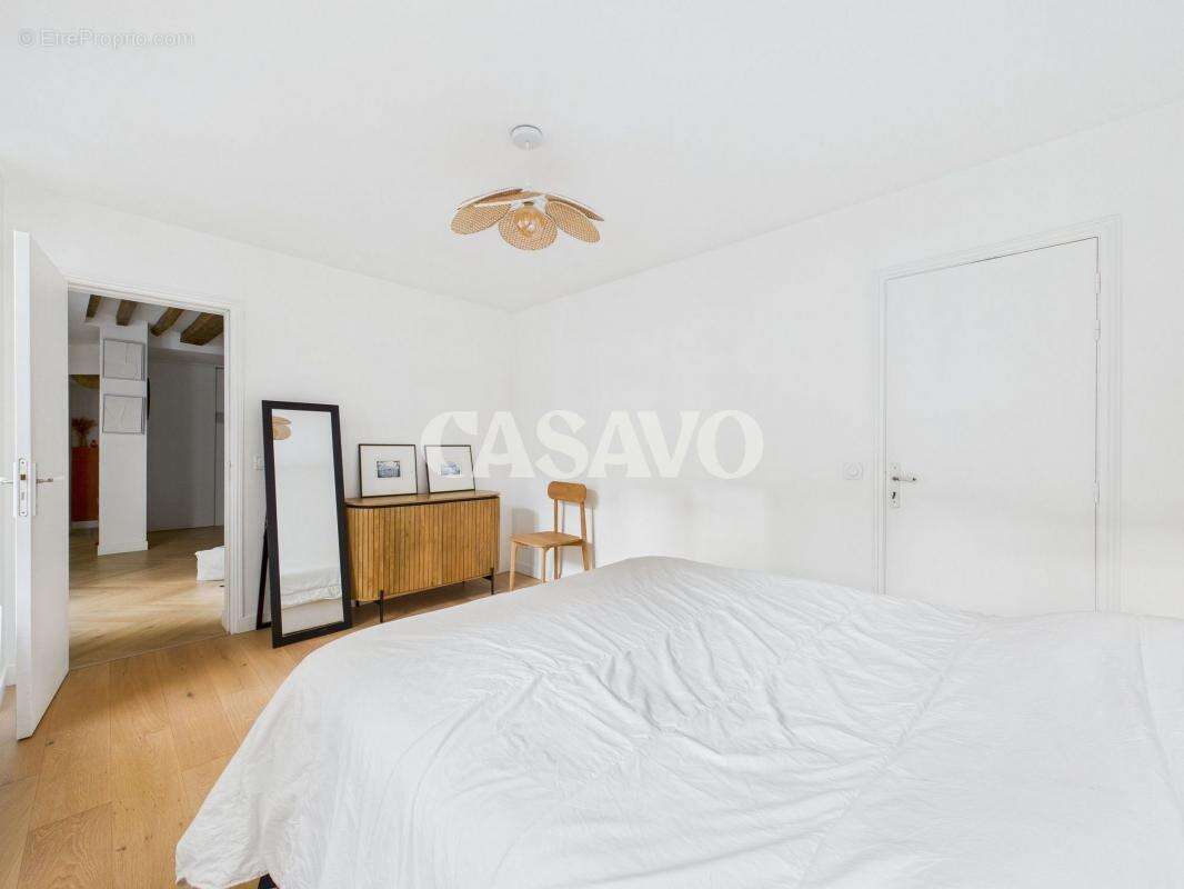 Appartement à PARIS-2E