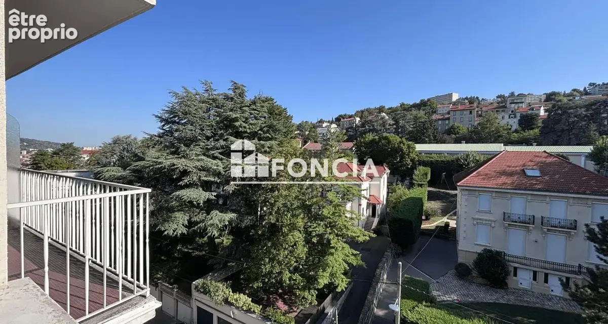 Appartement à SAINT-ETIENNE