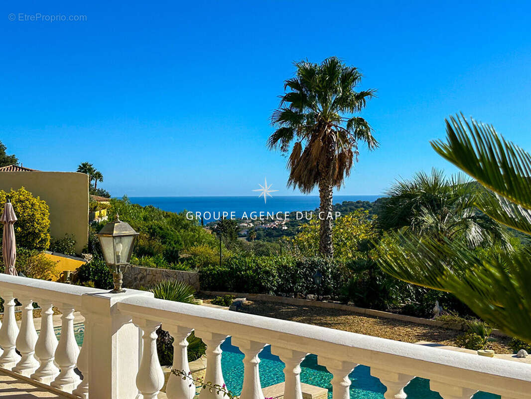 Villa vue mer 177m² 7 pièces avec 4 chambres piscine garage et car port,  aux issambres - photo 4