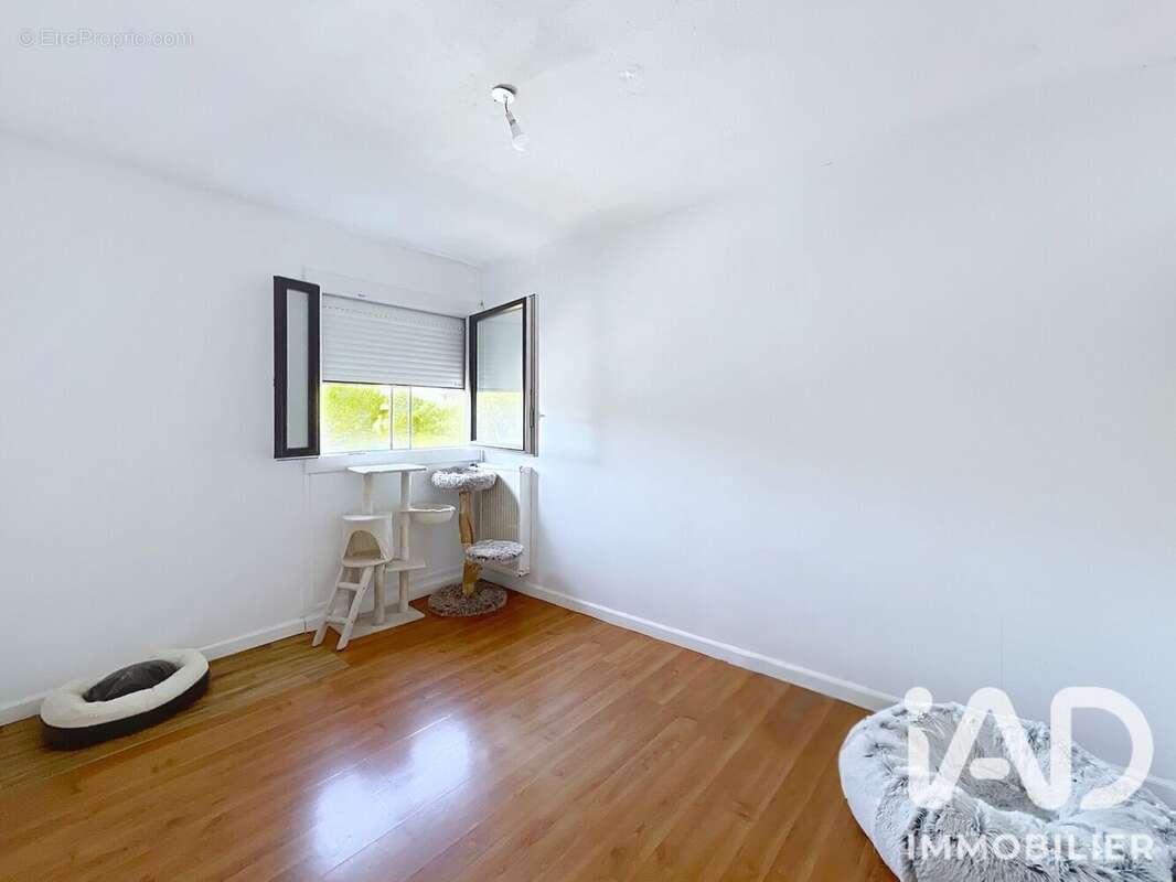Appartement 88 m² à Apt  - photo 9