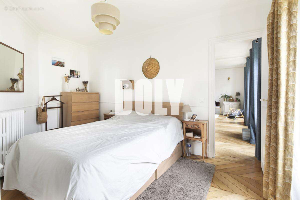 Appartement à LEVALLOIS-PERRET