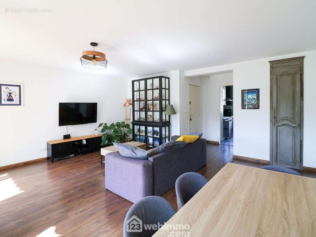 Appartement à MARSEILLE-8E