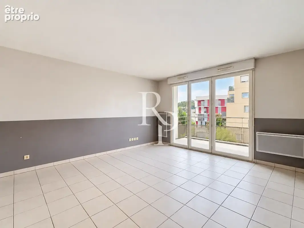 Lyon 9e   valmy   t3 61,81 m2   balcon ouest   garage double - photo 1