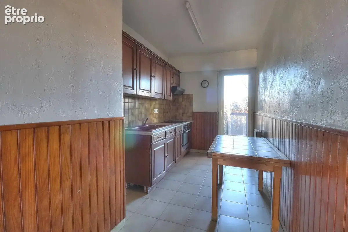 Cannes La Bocca – 3 pièces 67 m² avec vue mer et parking sécurisé - photo 4