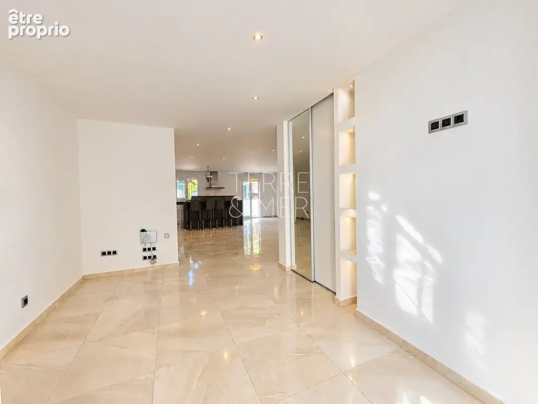 Maison 4 pièces de plain-pied 106m2 - 2 garages - photo 13