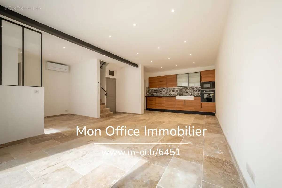 Appartement à PERTUIS