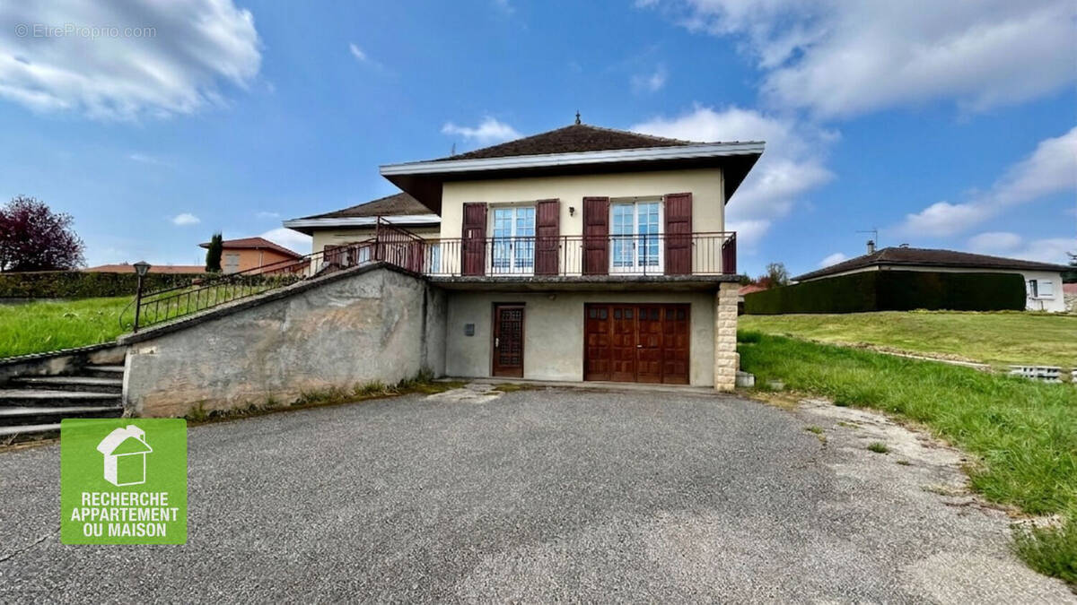 Maison à TREPT