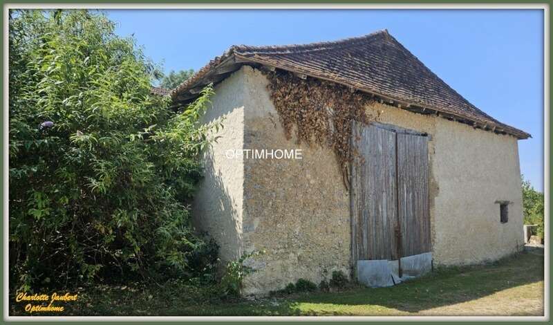 Maison à AUBETERRE-SUR-DRONNE