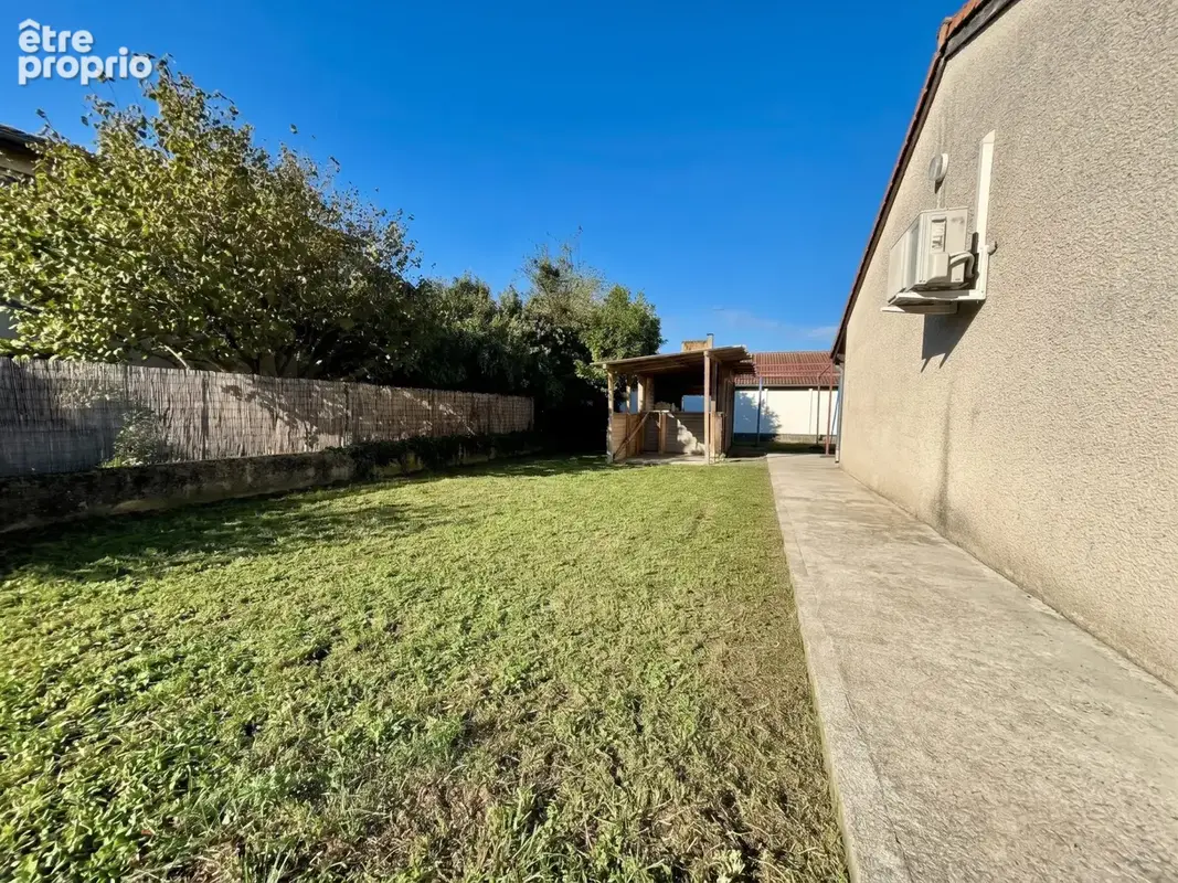 Maison 5 pièces 102 m² à vendre à Granges-Les-Beaumont (26600) - photo 7