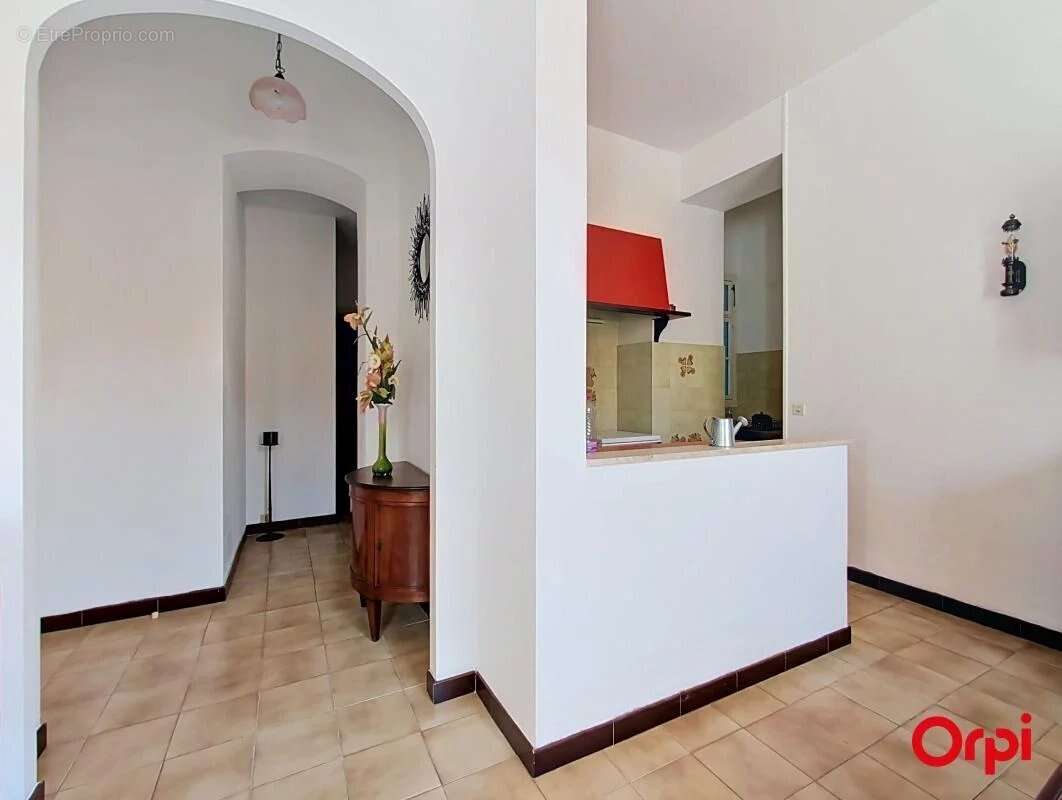MENTON, QUARTIER GARAVAN : Deux appartements, (3p et studio) - photo 13