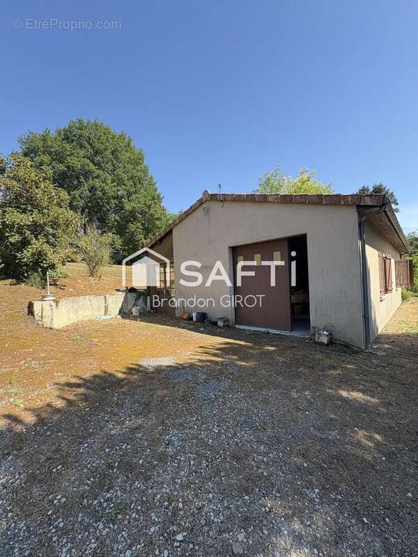 Photo 4