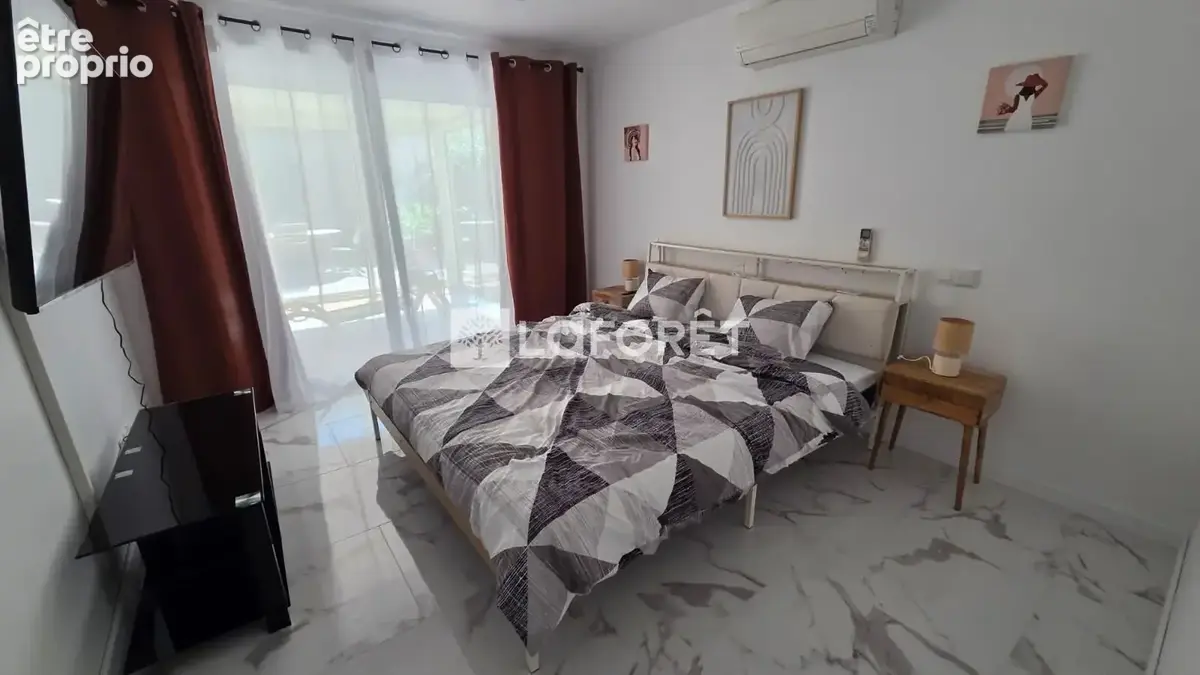 CUERS : Maison individuelle 237 m² comprenant 3 logements sur terrain de 793 m² - photo 10