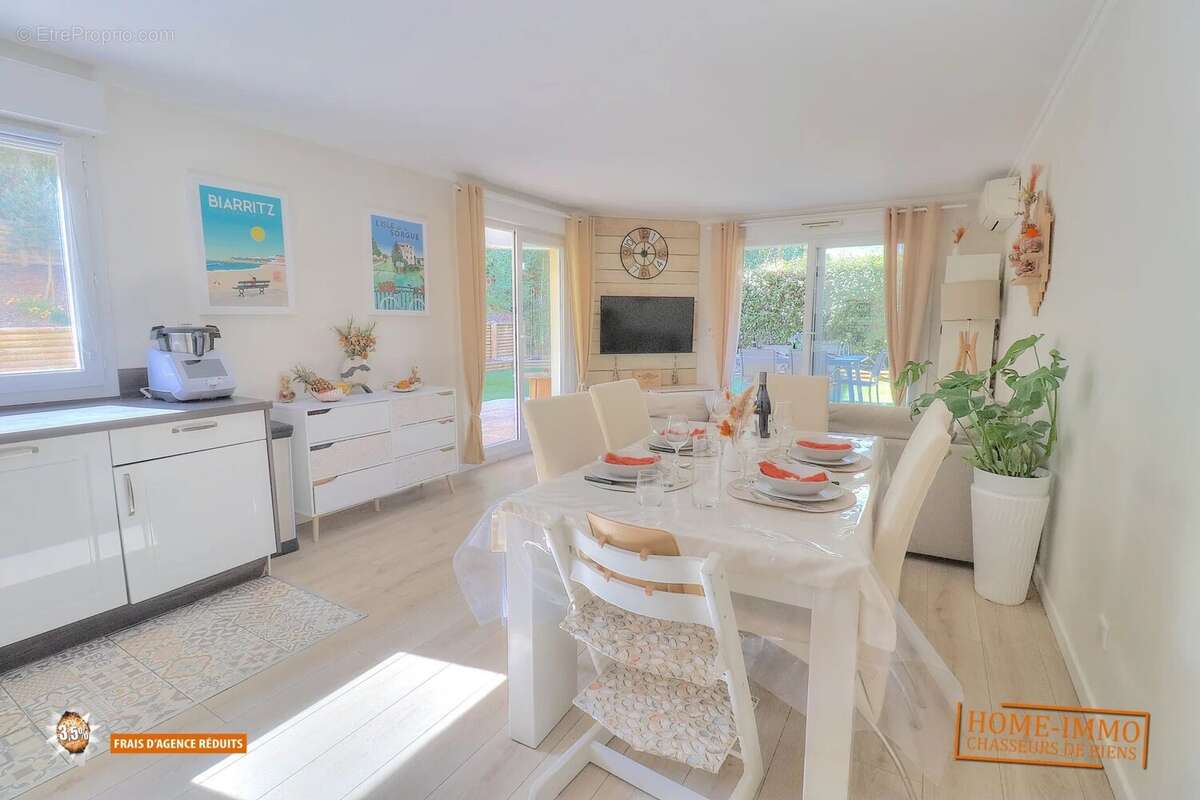 Appartement à VILLENEUVE-LOUBET