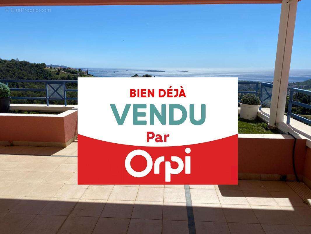 Appartement à MANDELIEU-LA-NAPOULE