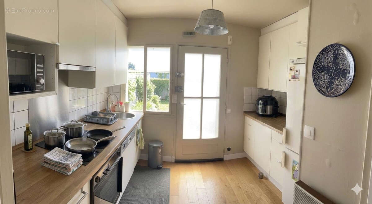 Maison à VERT-SAINT-DENIS