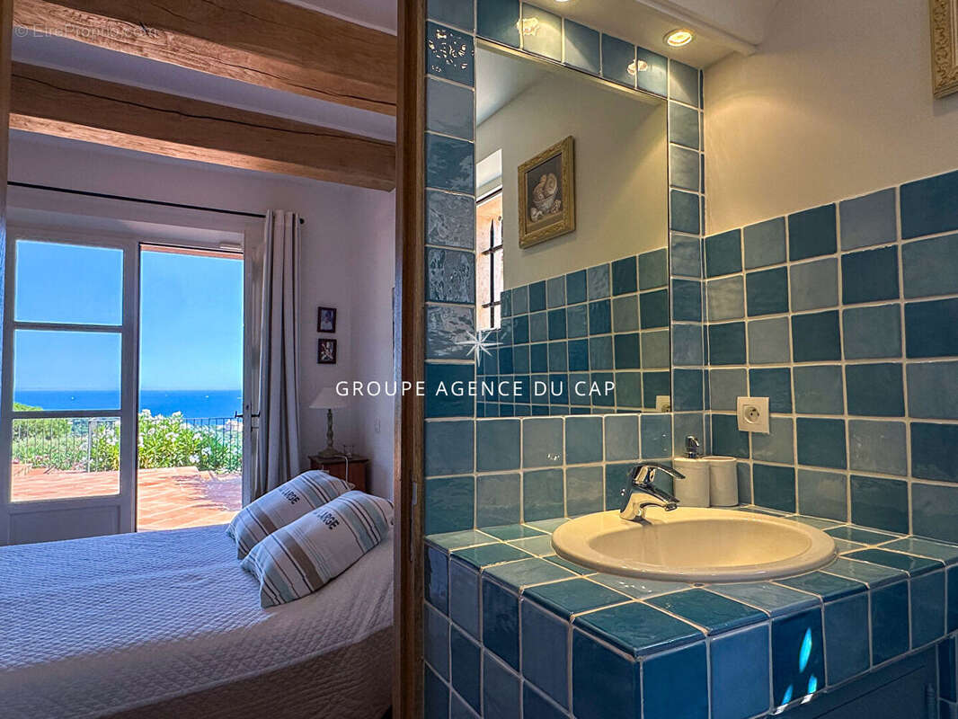 Maison à LES ISSAMBRES