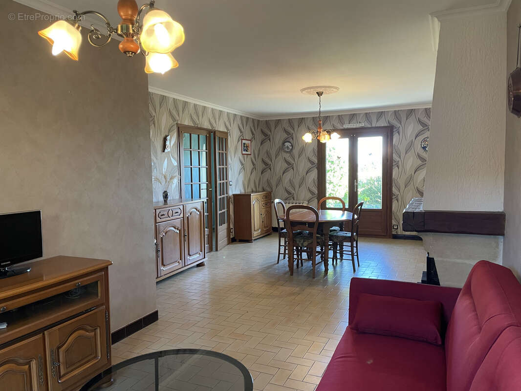 Maison à LA JARRIE