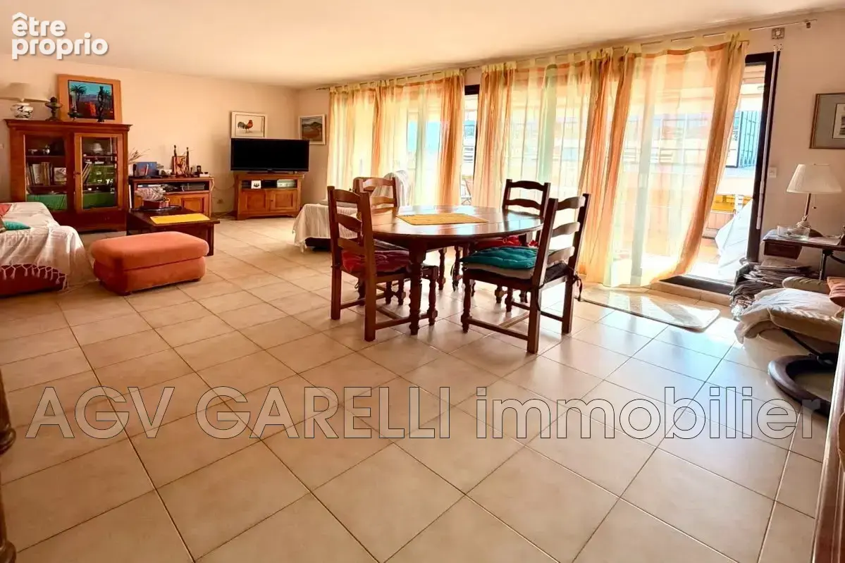 Appartement 3 pièces 71 m² à vendre à Hyeres (83400) - photo 8