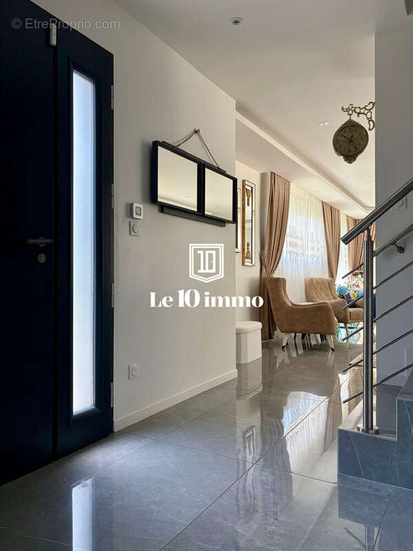 Entrée - Maison à SAUTRON