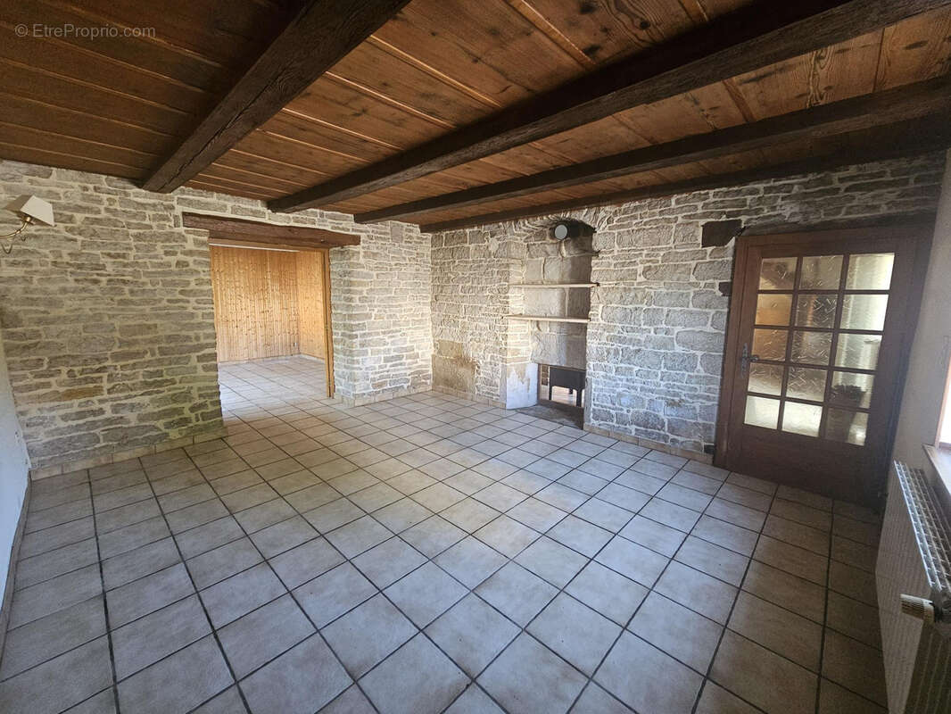 Maison à VERNIERFONTAINE