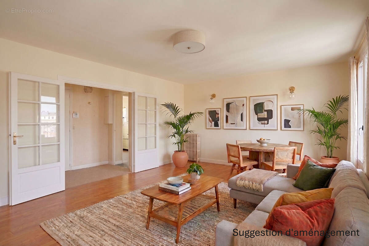 Etienne MARCEL - balcon - 2/3 Chambres - photo 3