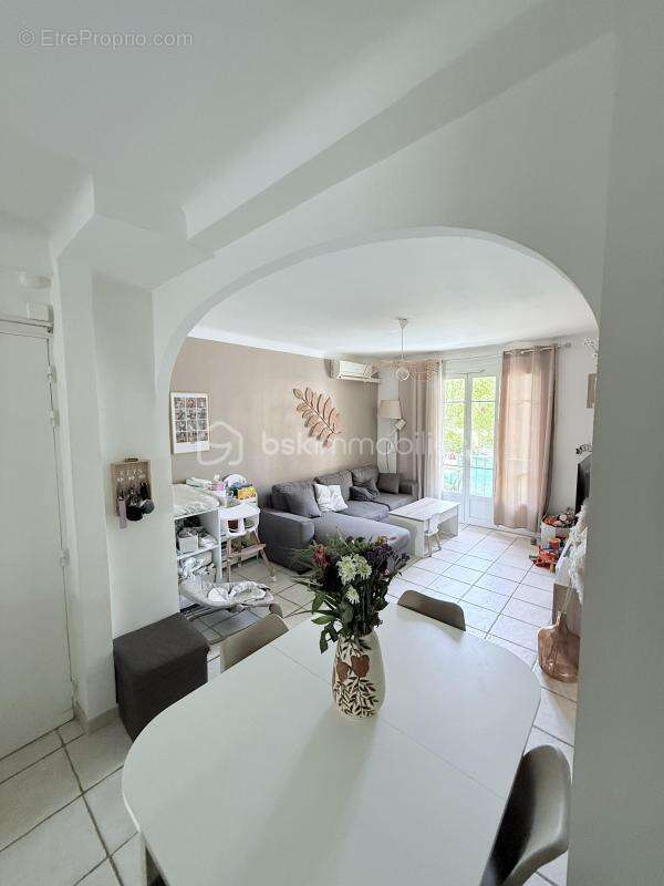 Appartement à SALON-DE-PROVENCE