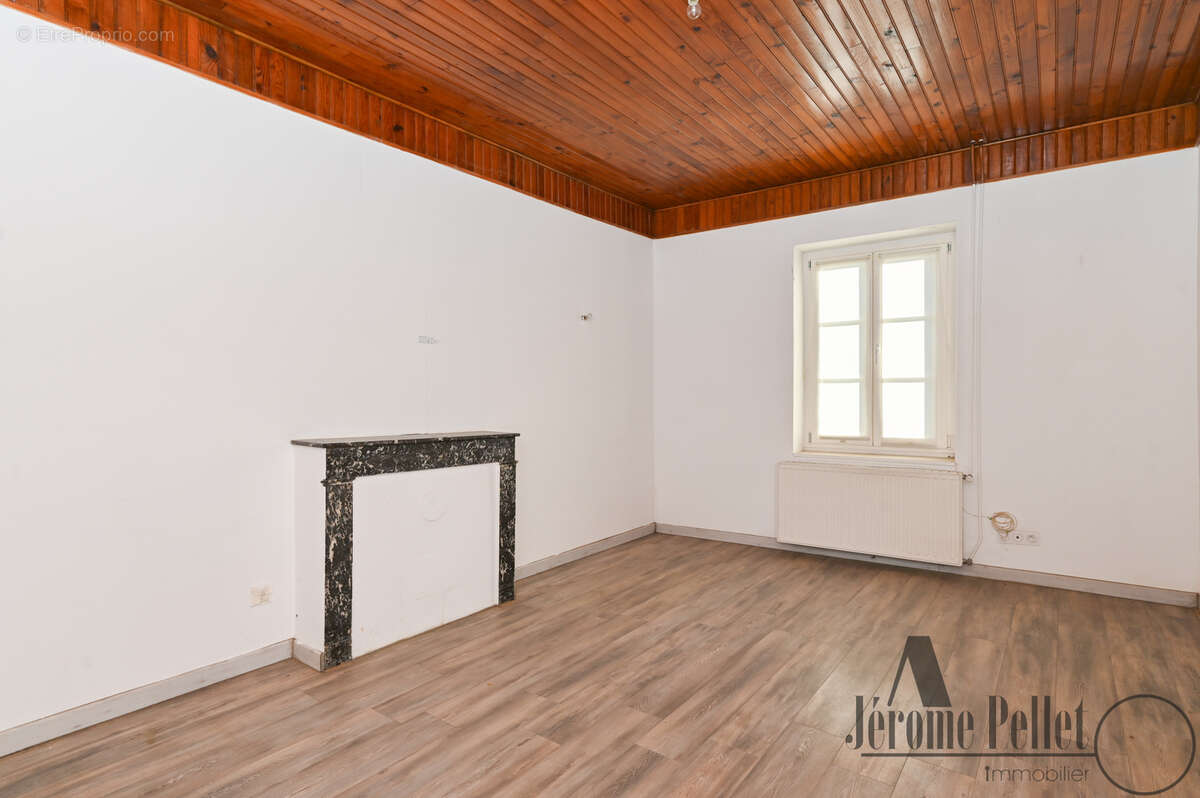 Maison à TERNAY