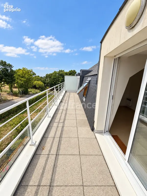 Appartement à vendre 2 pièces CARHAIX PLOUGUER (29) - photo 5