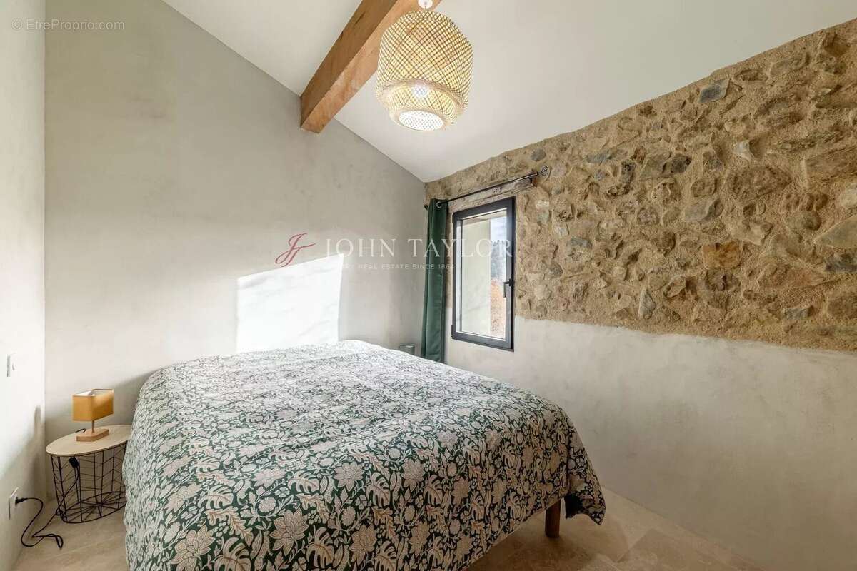 Maison à VAISON-LA-ROMAINE