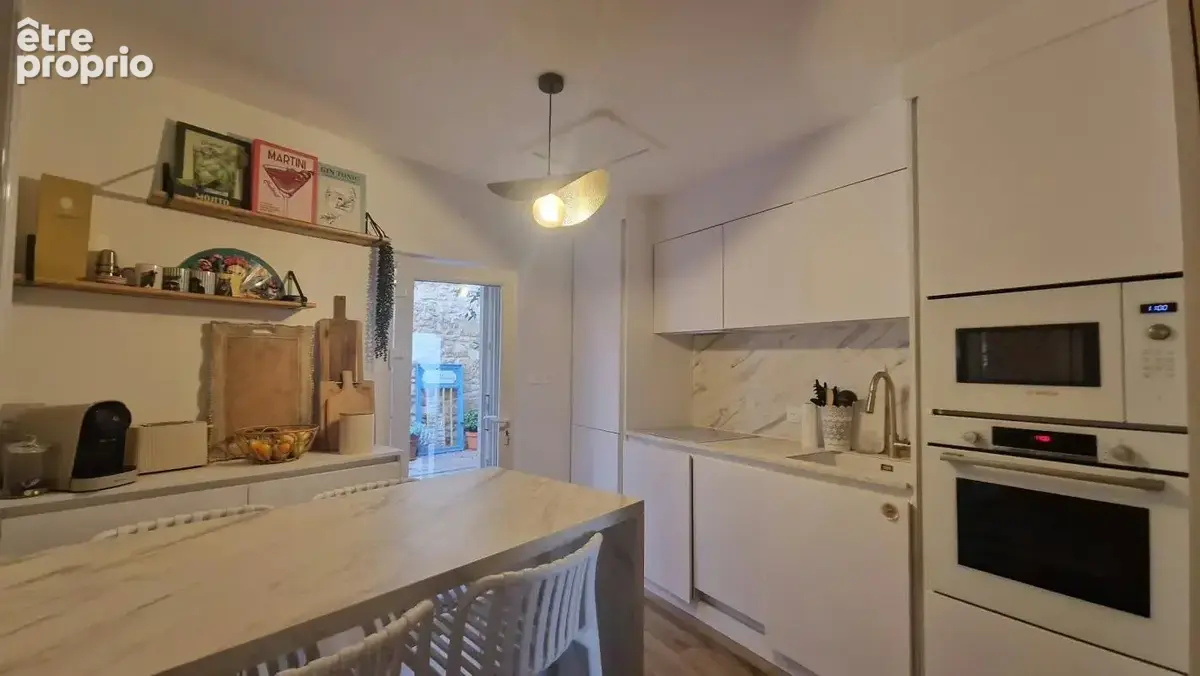 LOUPIAN – Maison de village rénovée avec patio et remise - photo 4