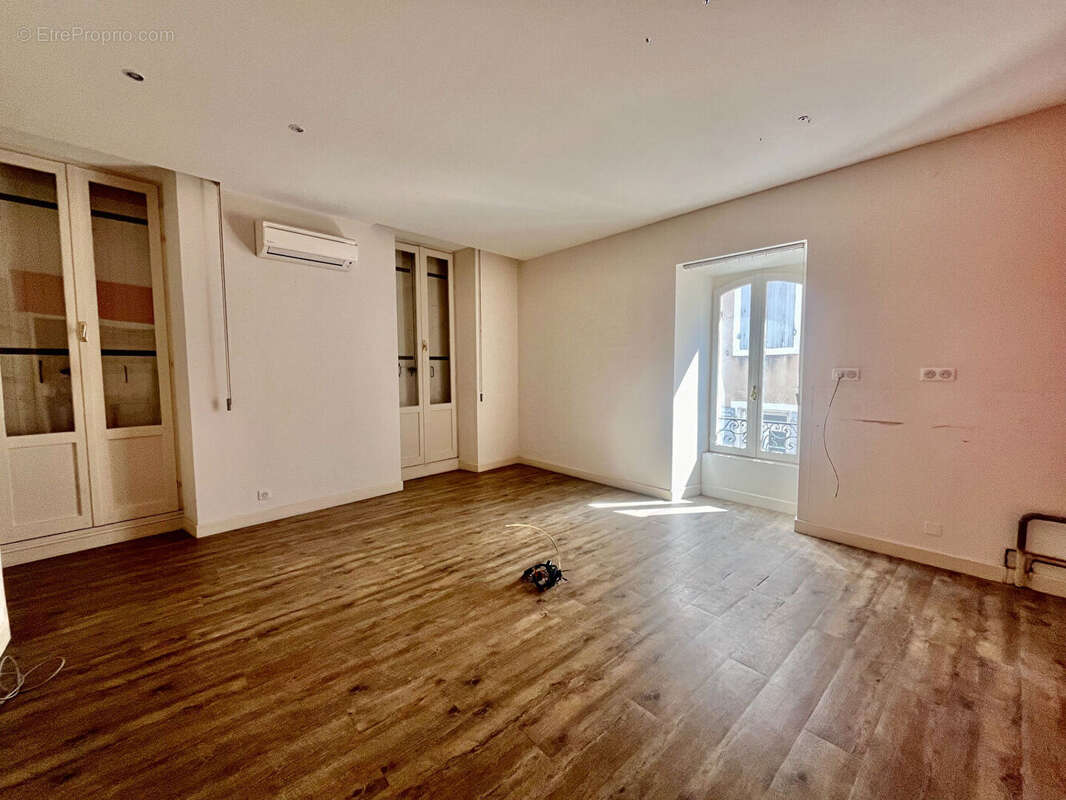 Appartement à SAINTE-LIVRADE-SUR-LOT