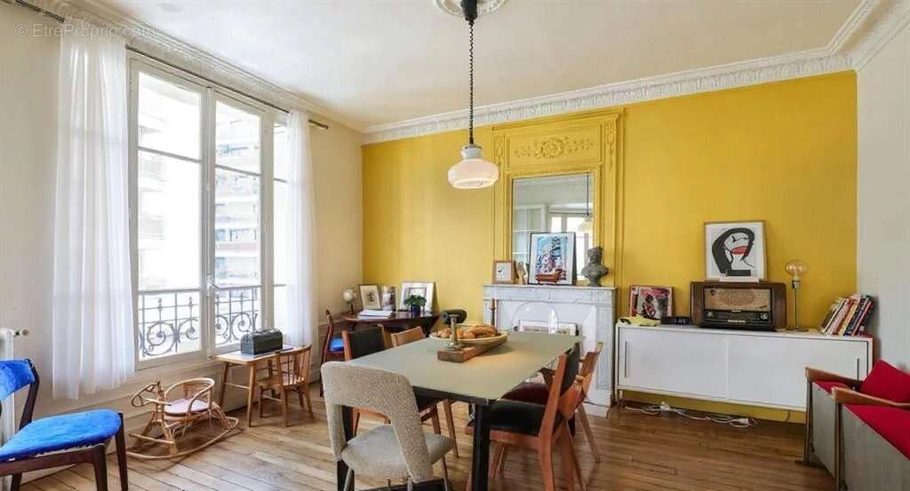 Appartement à PARIS-20E